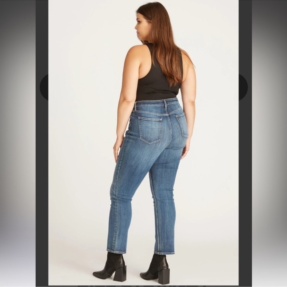 Vigoss Medium Wash Whiskered High Rise Stretch Denim Marley Straight Jeans sz 16 - Picture 2 of 9